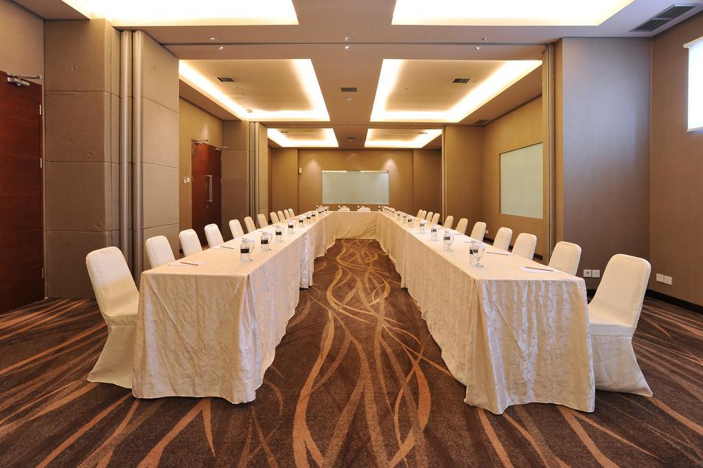 Midtown Hotel Surabaya Ngoại thất bức ảnh