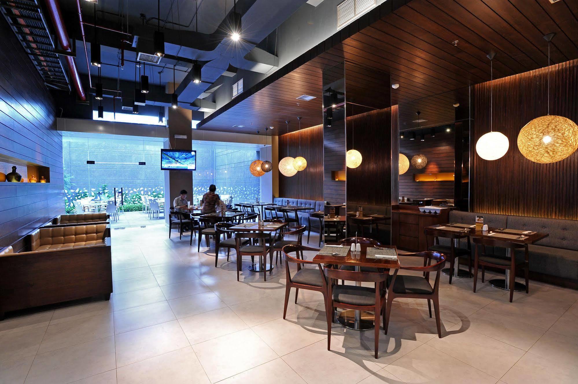 Midtown Hotel Surabaya Ngoại thất bức ảnh